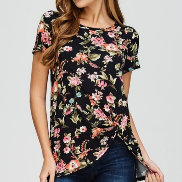 Emerald Tops - Floral Twist Hem Tee